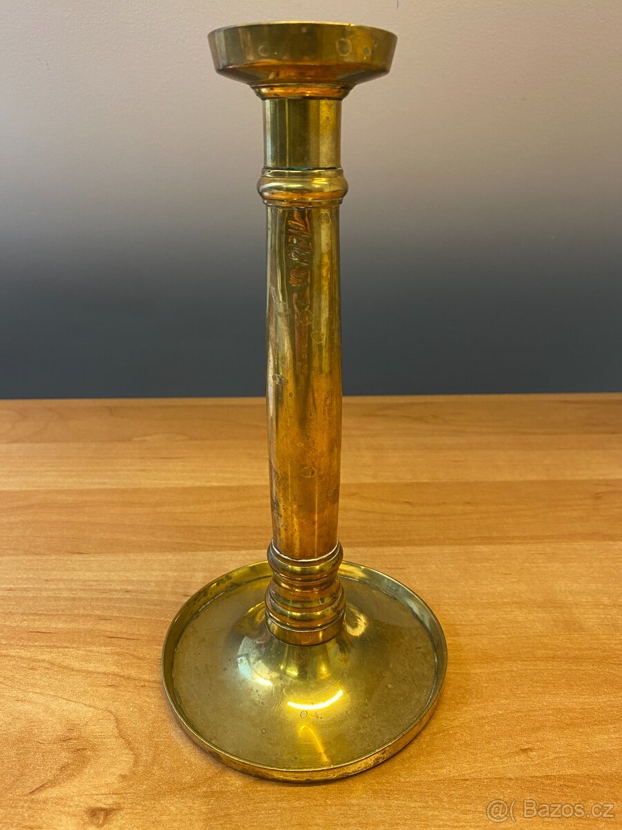 Sběratel nabízí staré mosazné svícny - 3