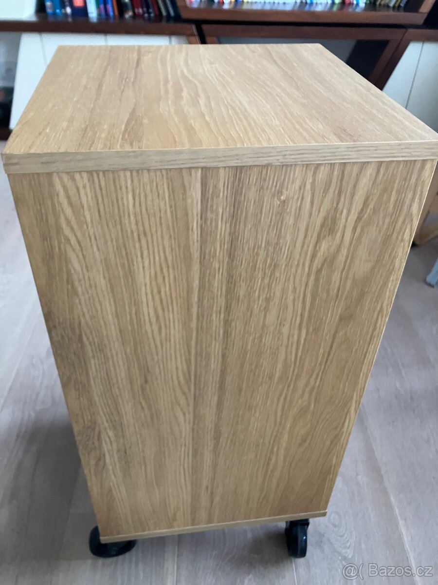 Pojízdný kontejner - úložný box - 3