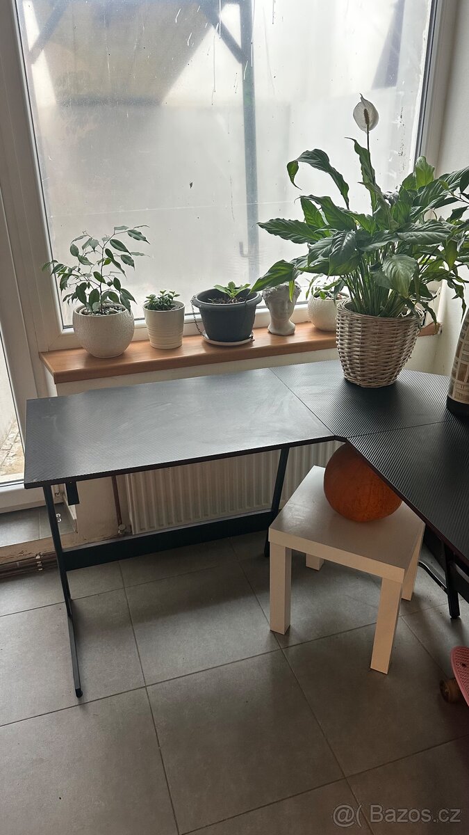 Počítačový stul - 3