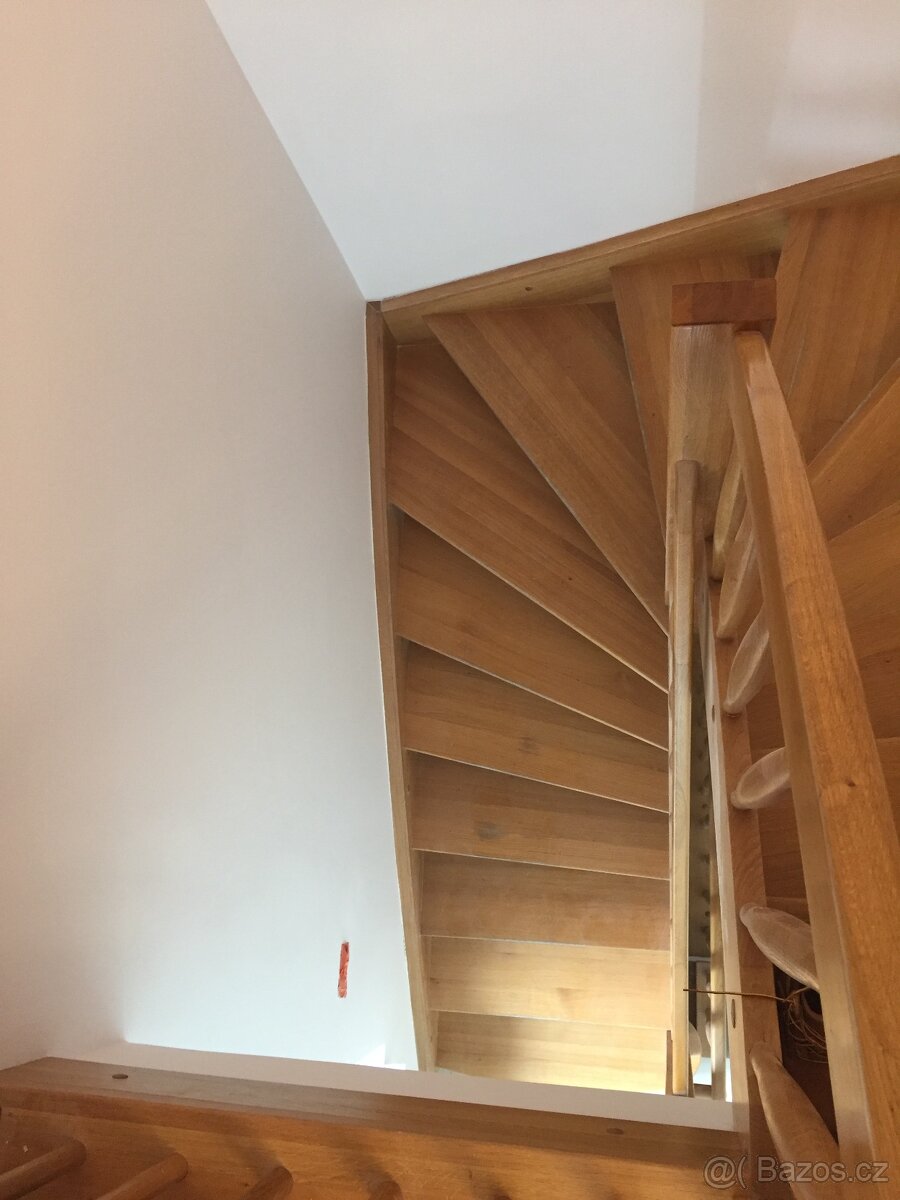 Dřevěné dubové schody - 3