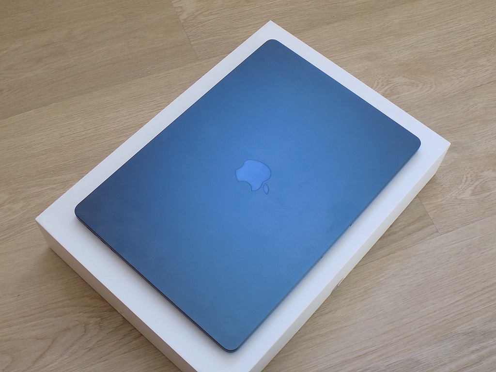  Apple MacBook Air 15,3"(2023)/M2/8GB RAM/256GB/CZ/ZÁRUKA - 3