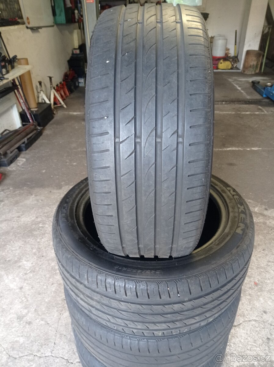 Pneu SUV _ 245/45 R18 - 3