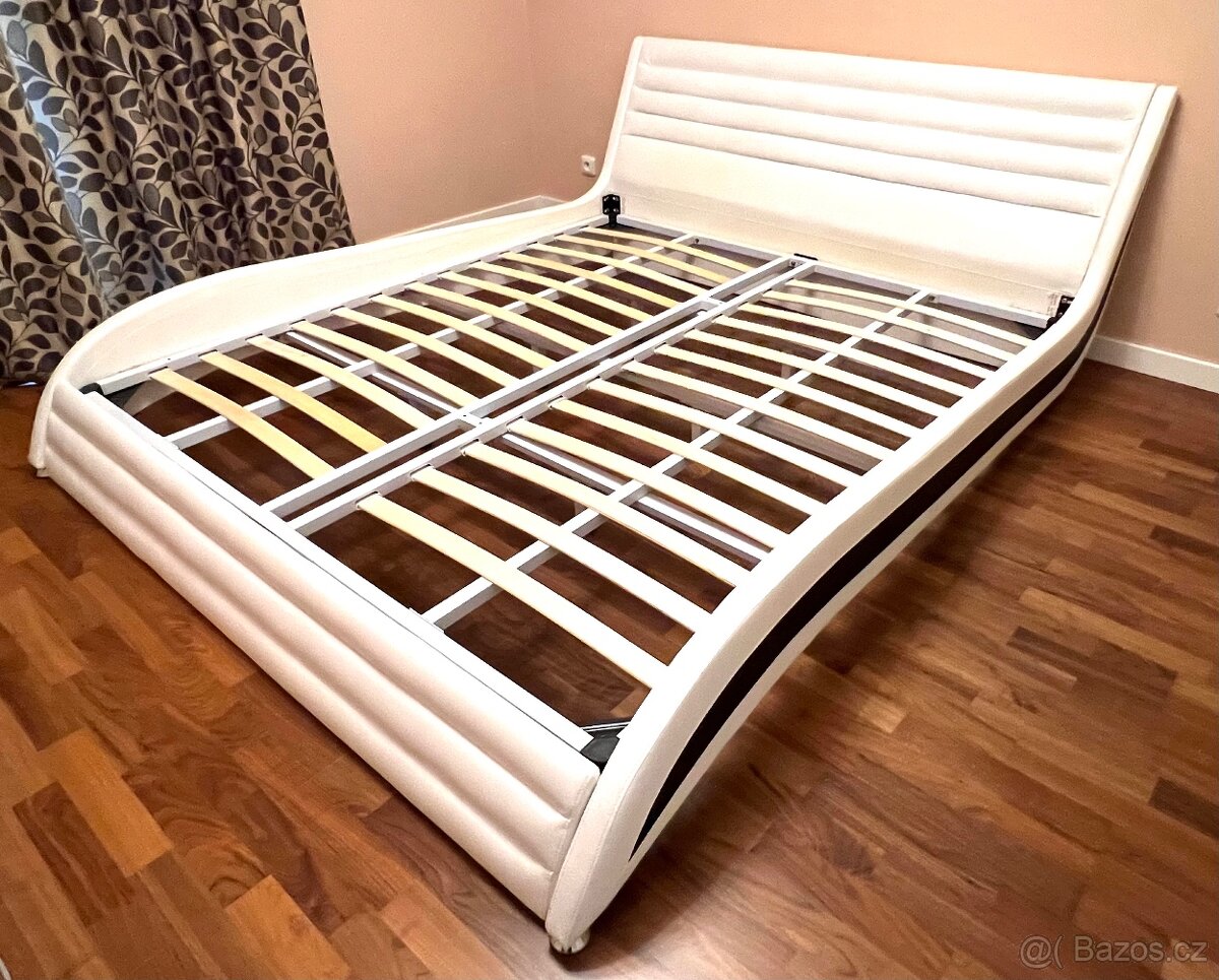 Manželská postel - 3