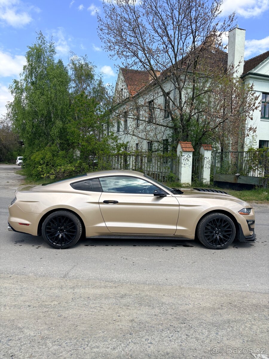 Ford mustang 5.0 V8 GT - 3