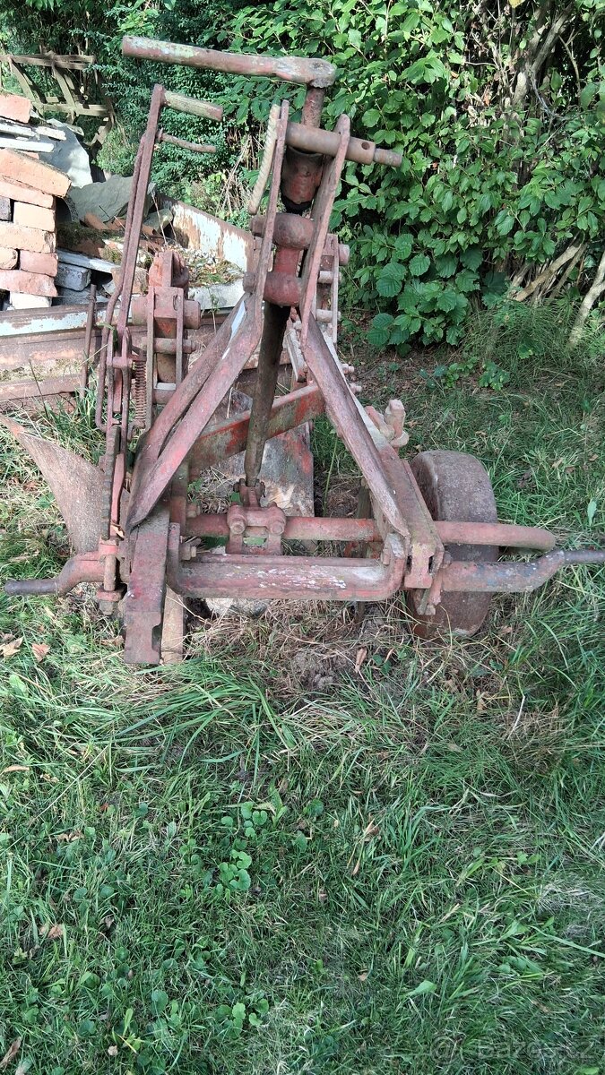 Pluh za traktor - 3