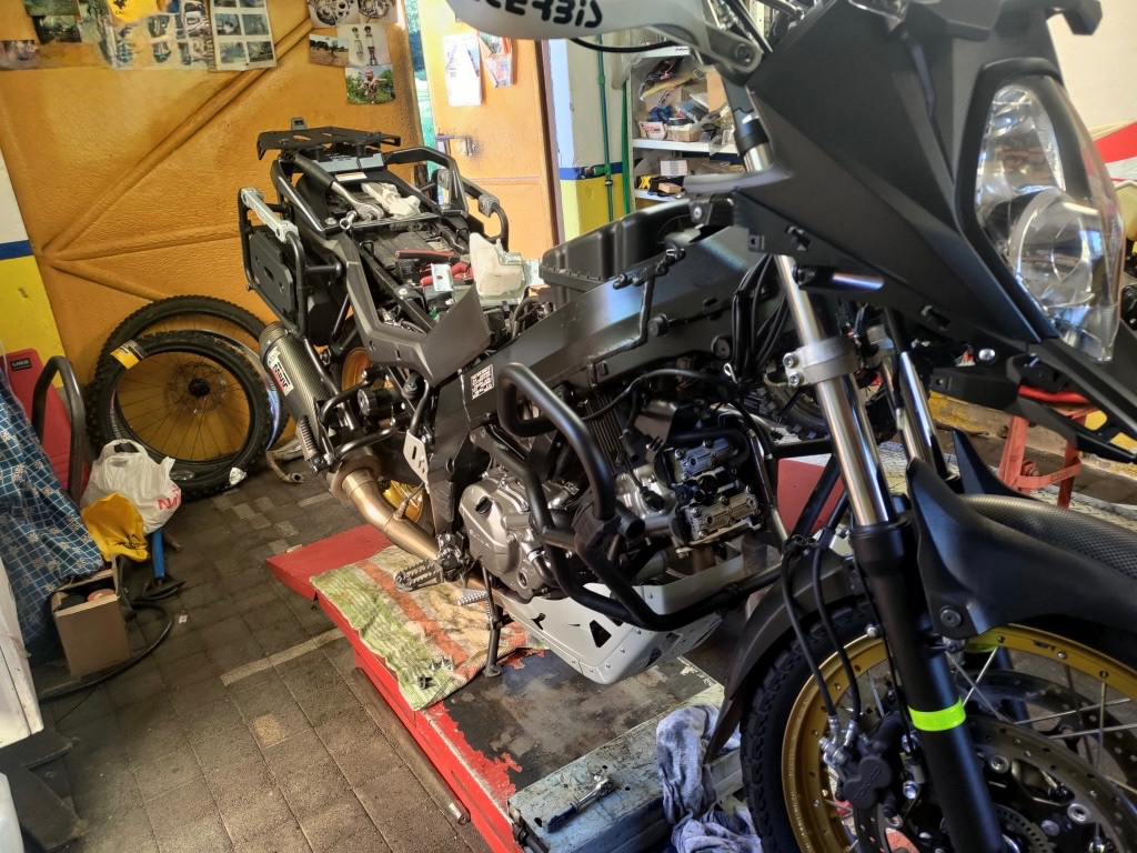 suzuki dl 650 v-strom - 3