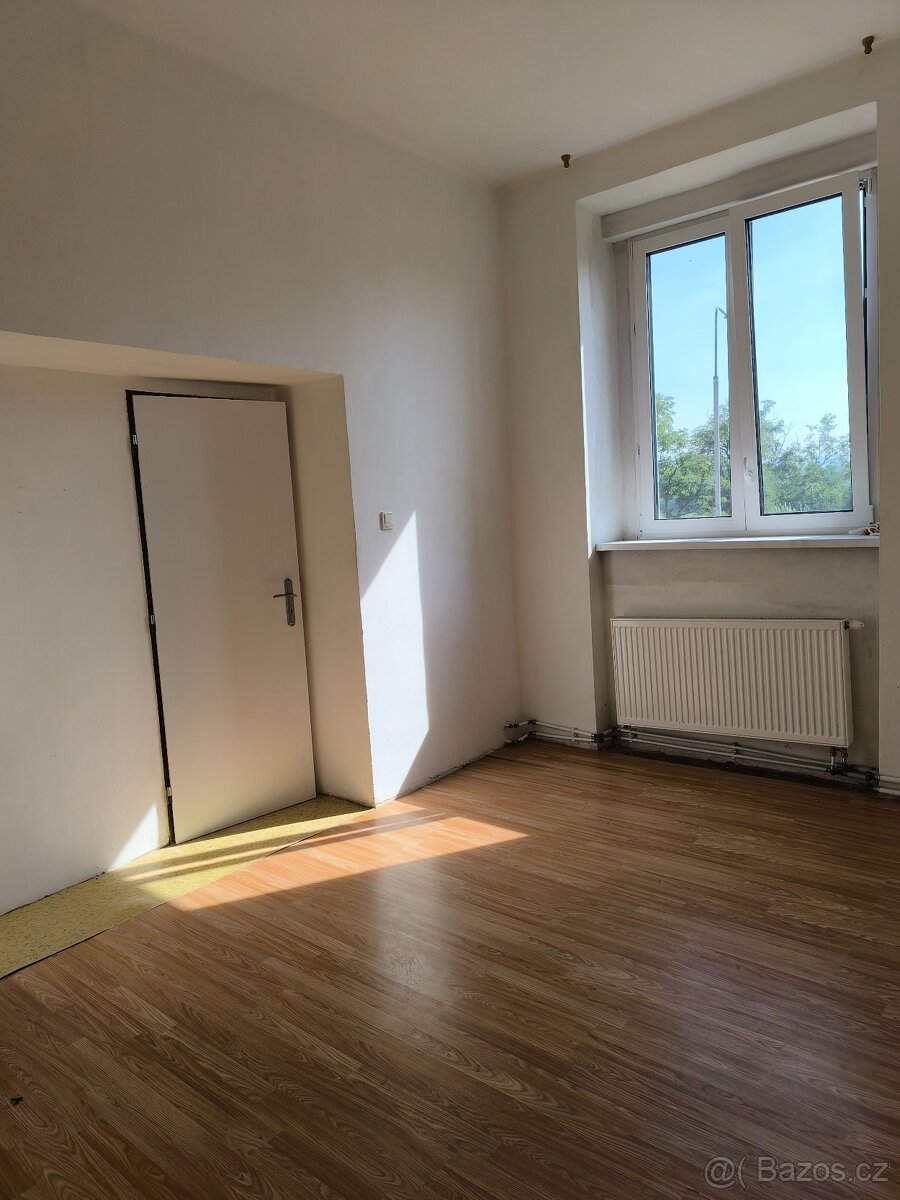 Pronájem bytu 2+kk Tvršice - 3