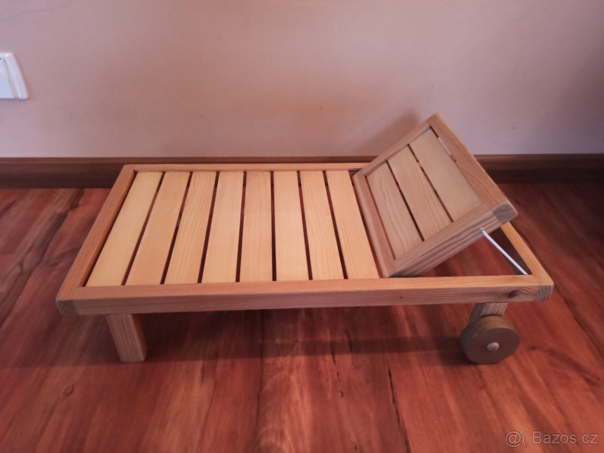 Dřevěné lehátko pro panenku - 3