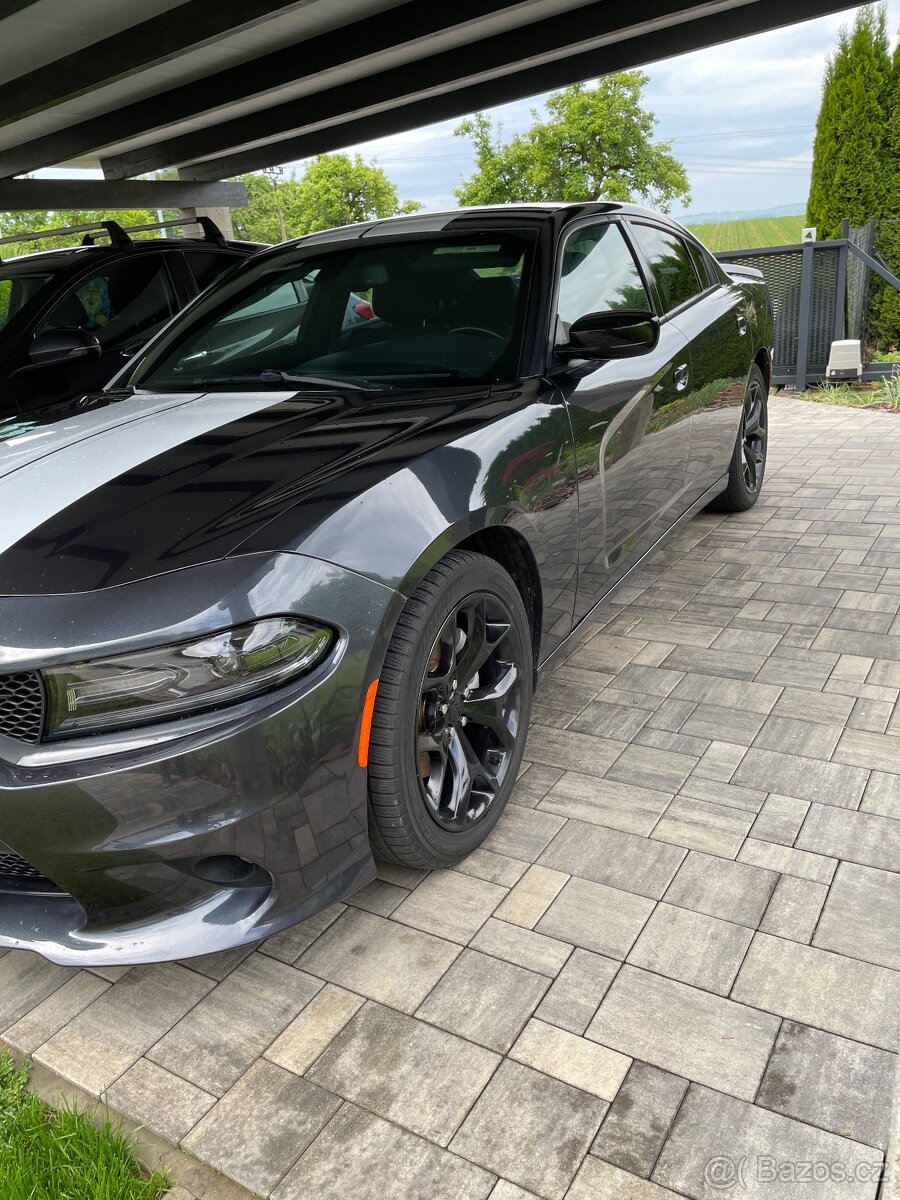 Dodge Charger 5,7 hemi R/T 2018 - 3