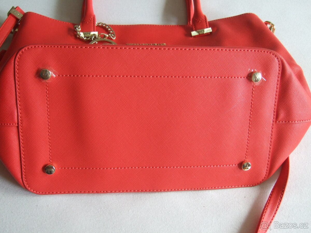 Kabelka červená - 3