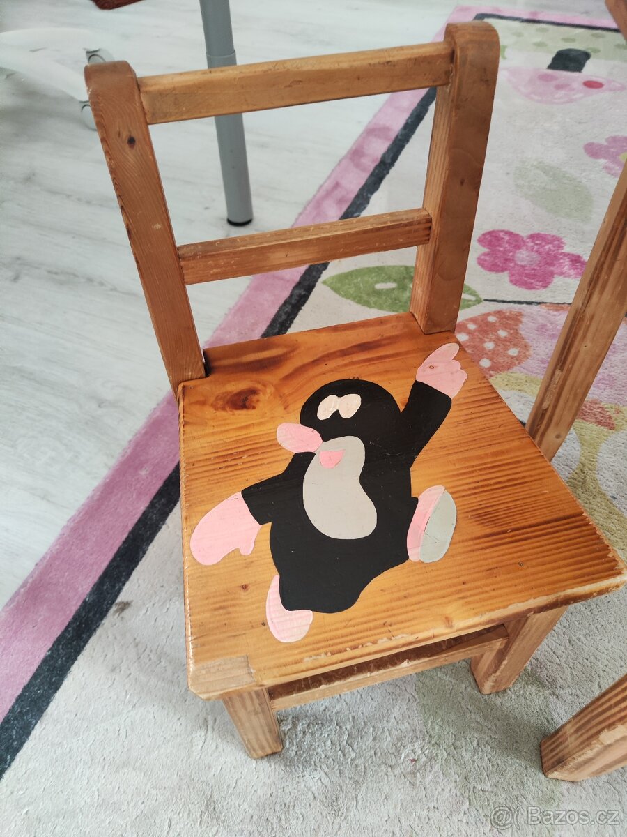 Dětský dřevěný stoleček se židlemi - 3