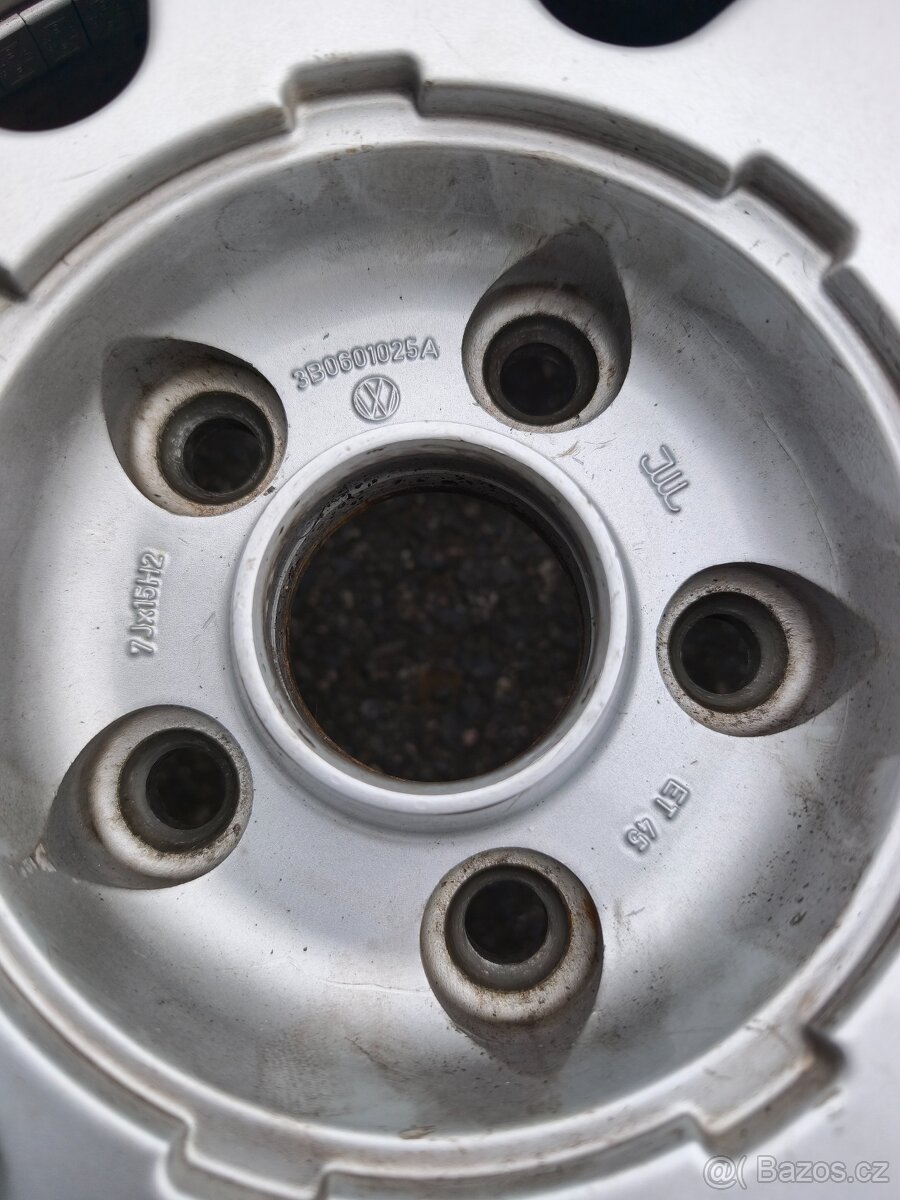 originální sada VW disků - 7jx15H2 ET45 - 3