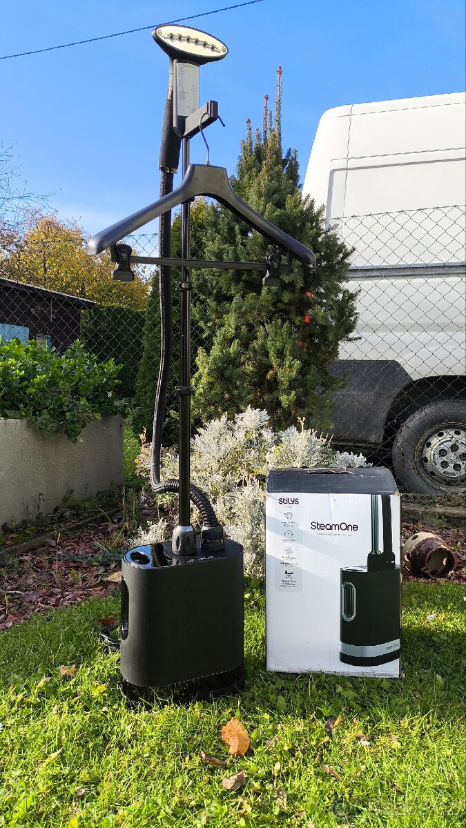 Napařovač oděvů SteamOne Stylis - 3