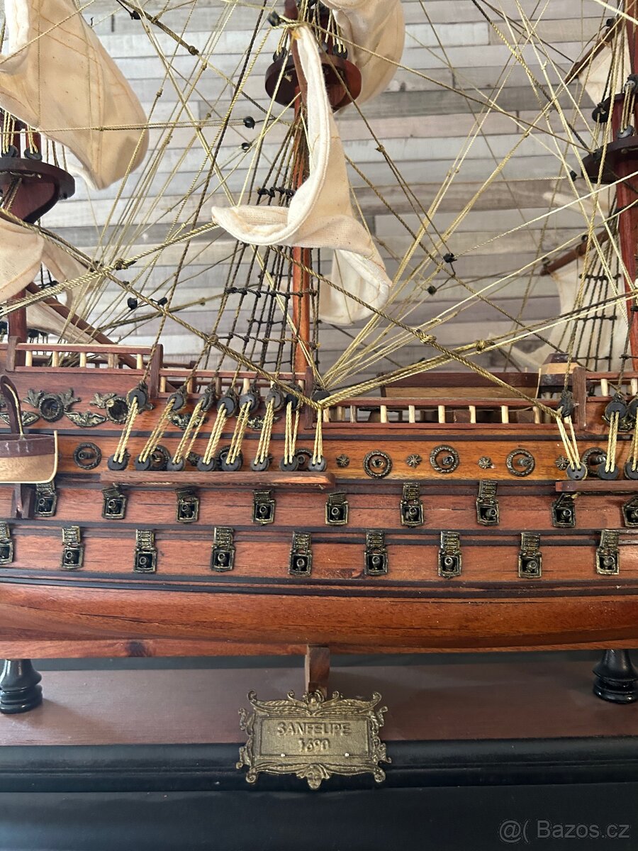 luxusní dekorativní dřevěný model válečné lodi - 3