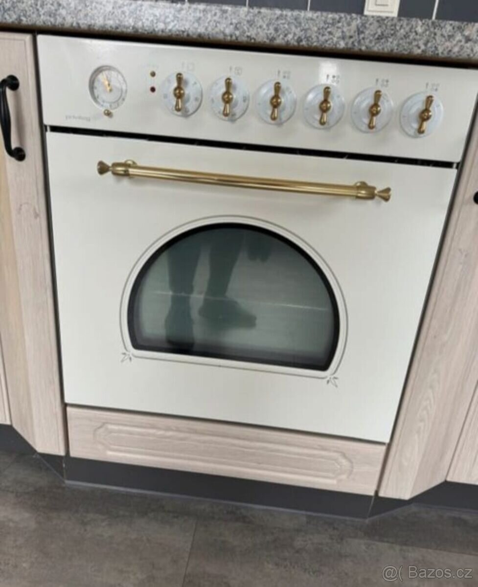 Venkovská kuchyňská linka s vestavěnými spotřebiči,5627 - 3