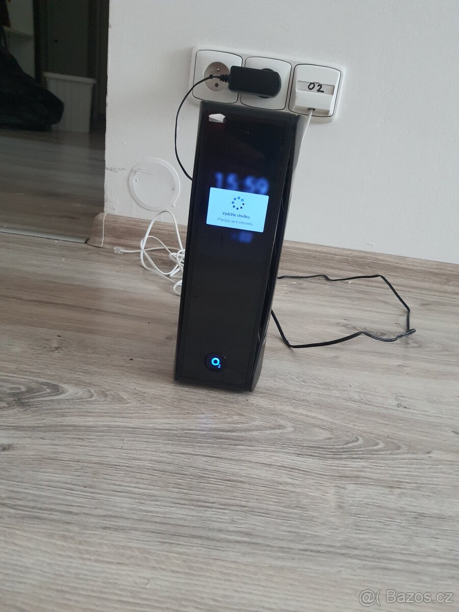 Prodej: O2 Smart Box 2 - Wi-Fi router s displejem - 3