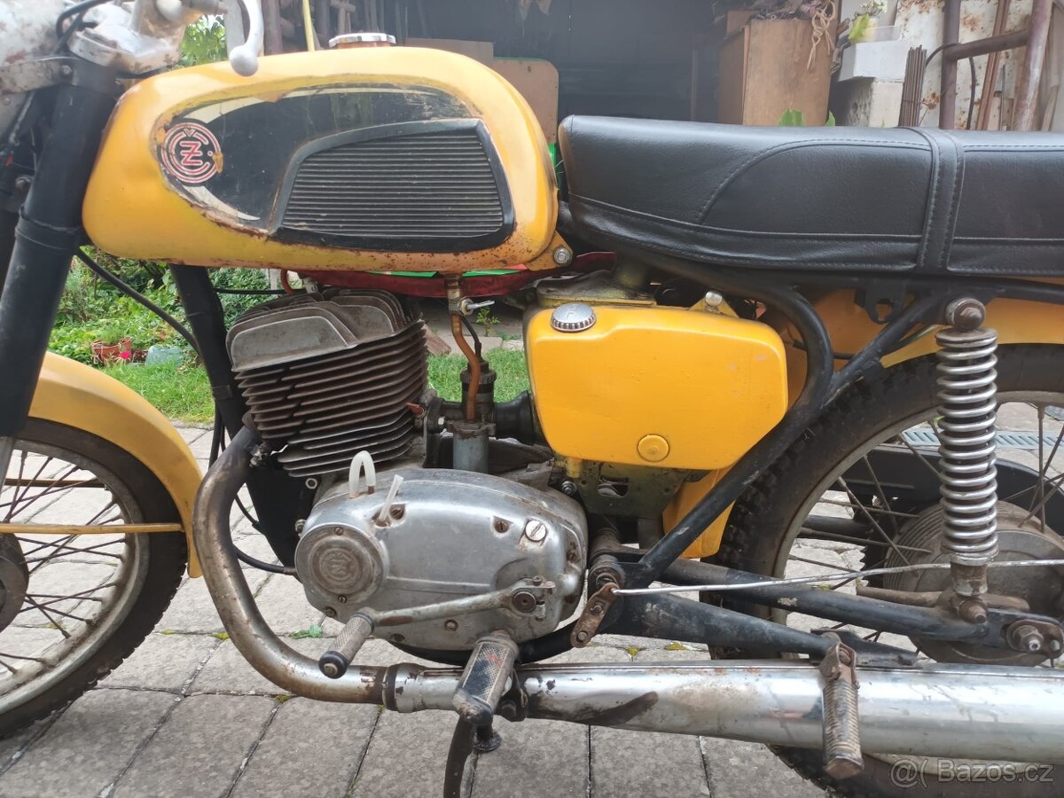 ČZ 175/477 r.v. 1971 funkční, po laku, bez TP - 3
