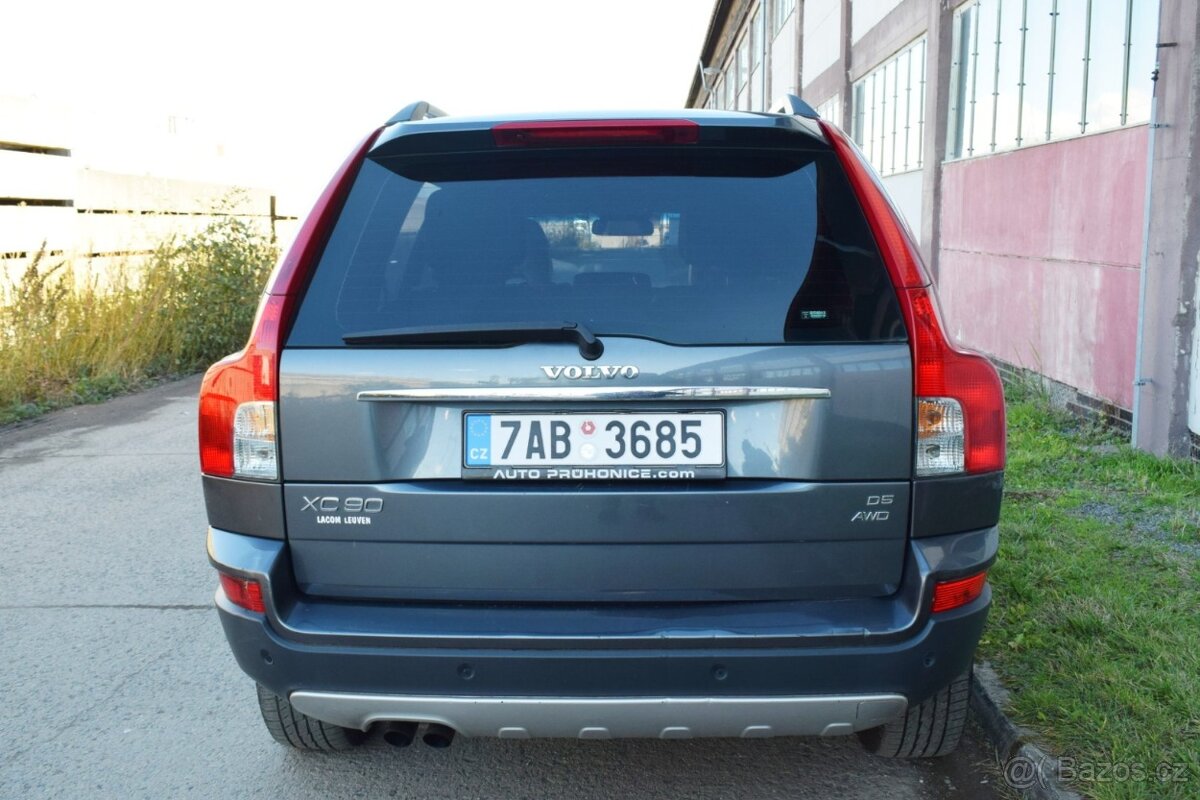 Volvo XC90 D5 2.4D 4X4/KŮŽE/MANUÁL/7MÍST/ - 3