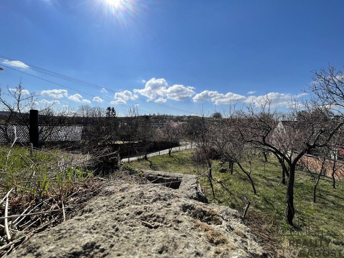 Prodej vinného sklepa s pozemkem (663 m2) ve Valticích-čás - 3