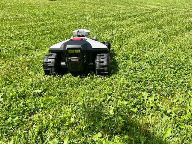 Robotická sekačka Mammotion LUBA mini AWD 1500 SLEVA - 3