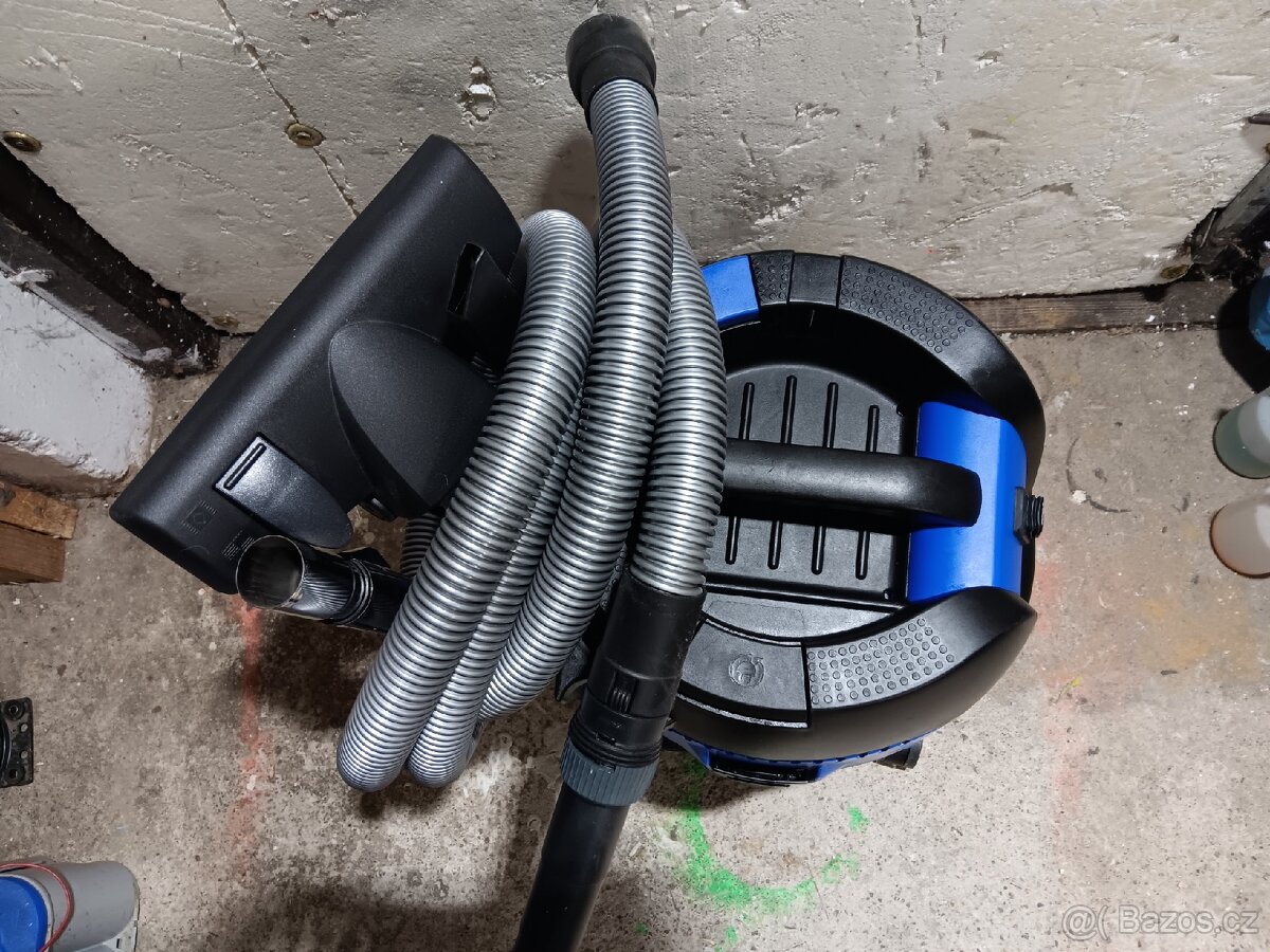 Vysavač mokro/suchý - 3