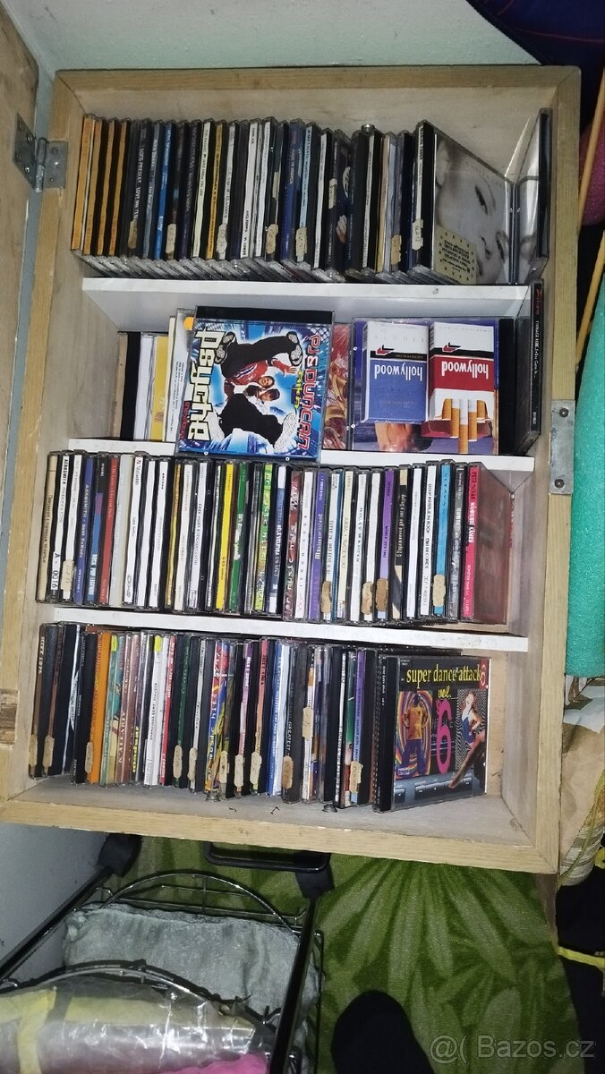 Prodej CD, 80s ,90s cca 500ks. - 3