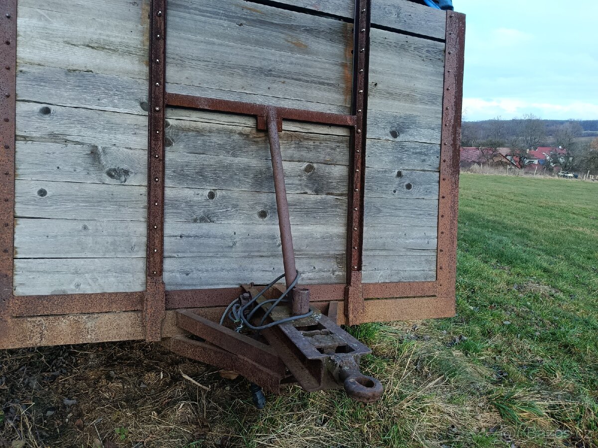 Vlek na dobytek, přepravník zvířata, dobytčák - 3