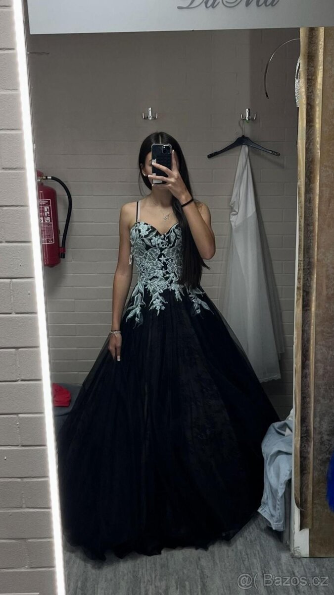Elegantní plesové šaty - 3