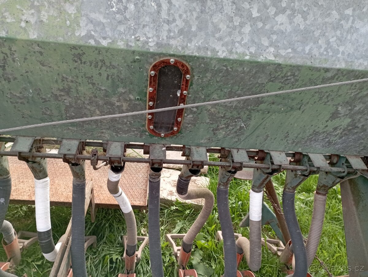 Secí stroj Privat Drill - 3