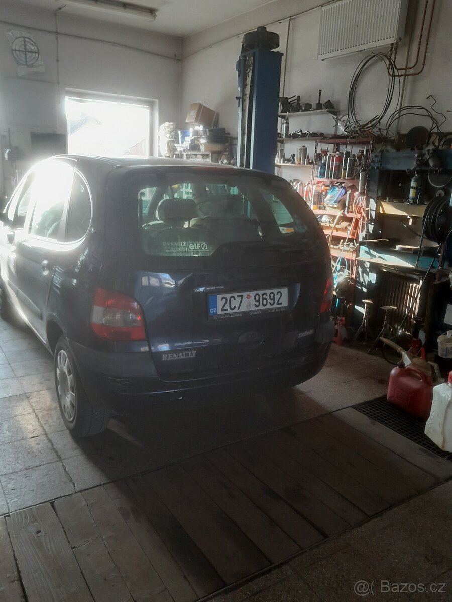 Renault Scenic 1.6 16V - 3