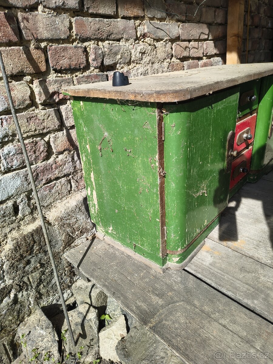 Stará skříňka - 3