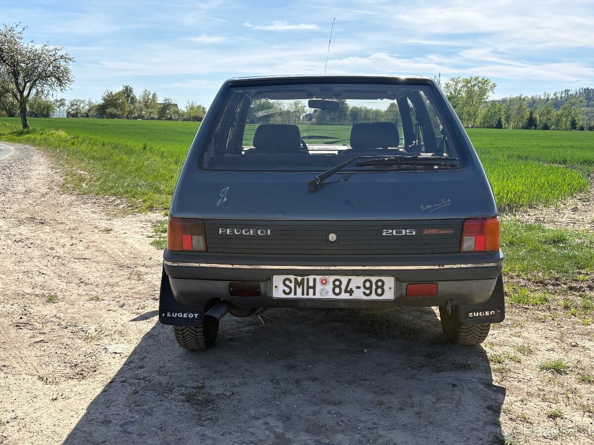 Peugeot 205 1.8D - 3
