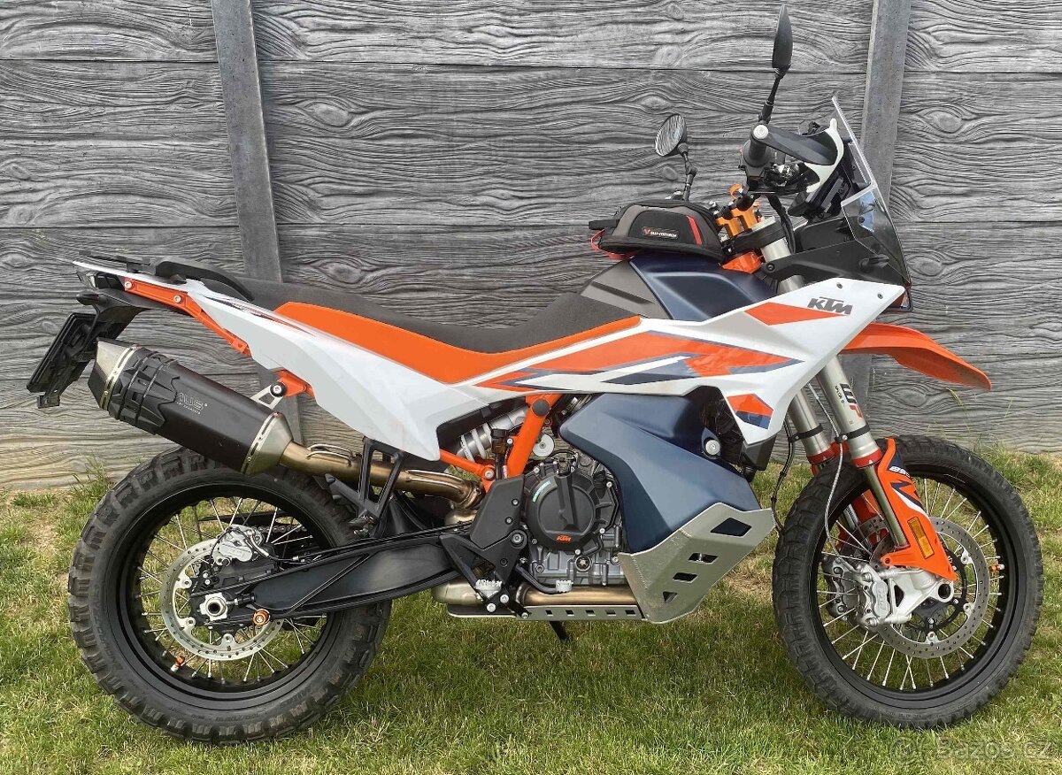 KTM 890 Adventure R - Doplňky v ceně 60 tis. Kč