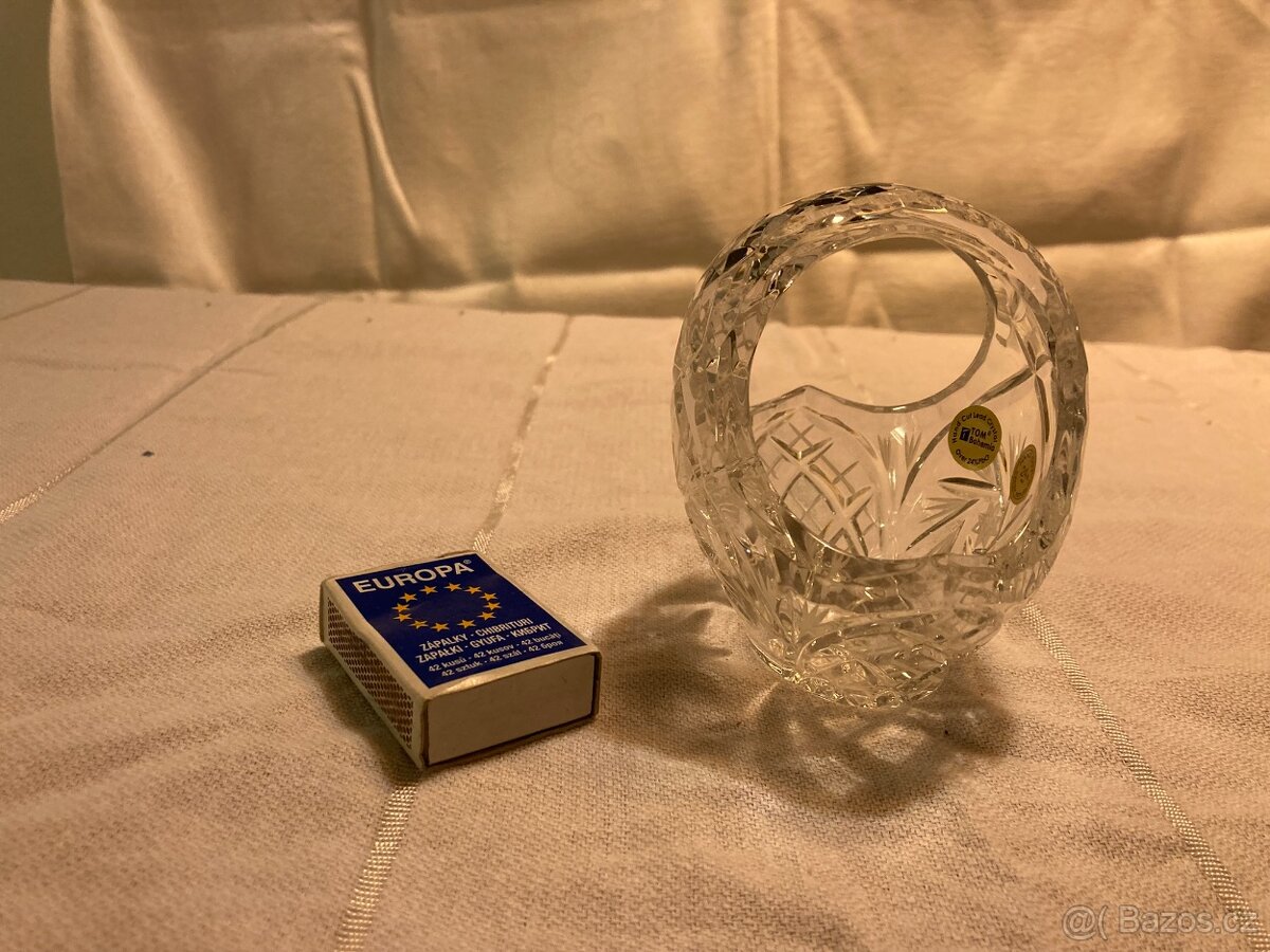 Košíček z ručně broušeného skla, český křišťál. Předání možn - 3