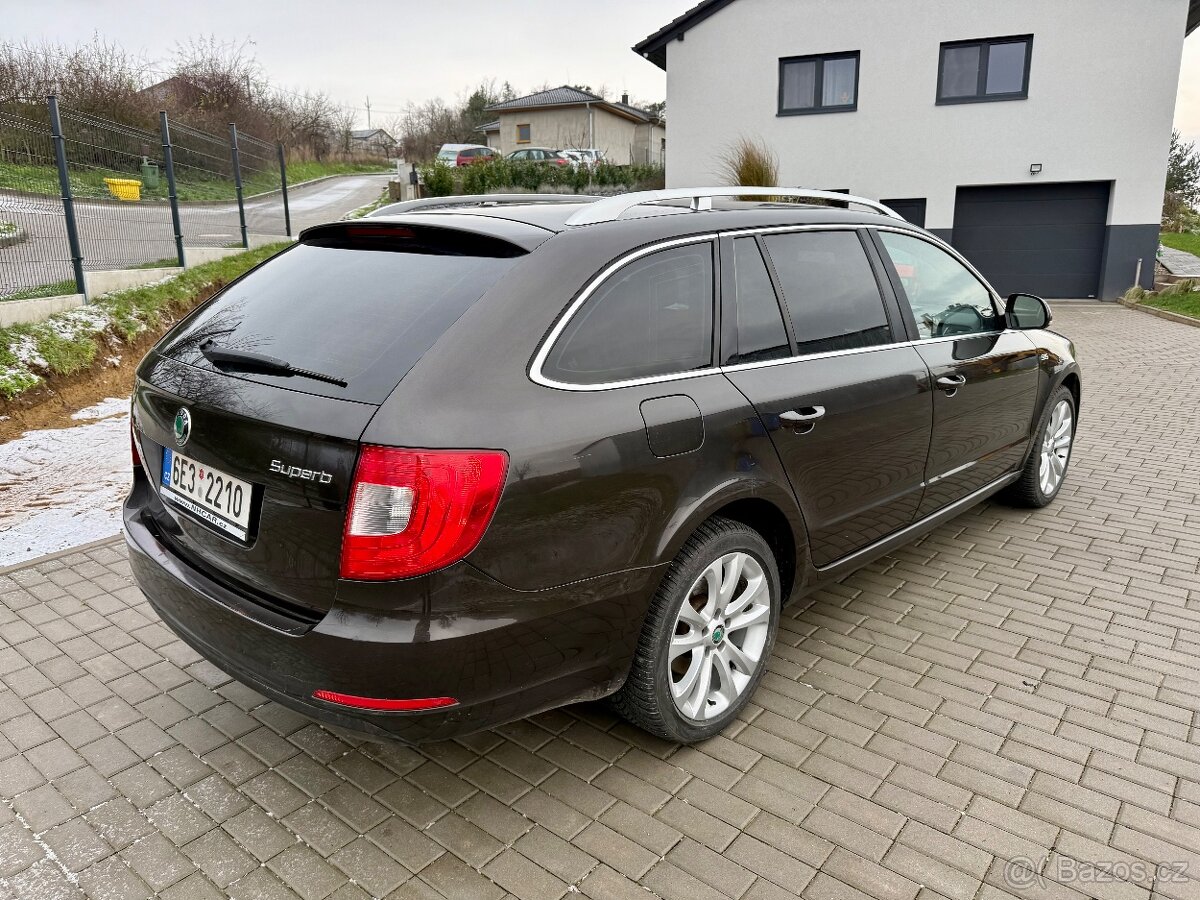 Škoda Superb Combi 2.0 TDI 9/2012 Family / NAVIGACE - 3