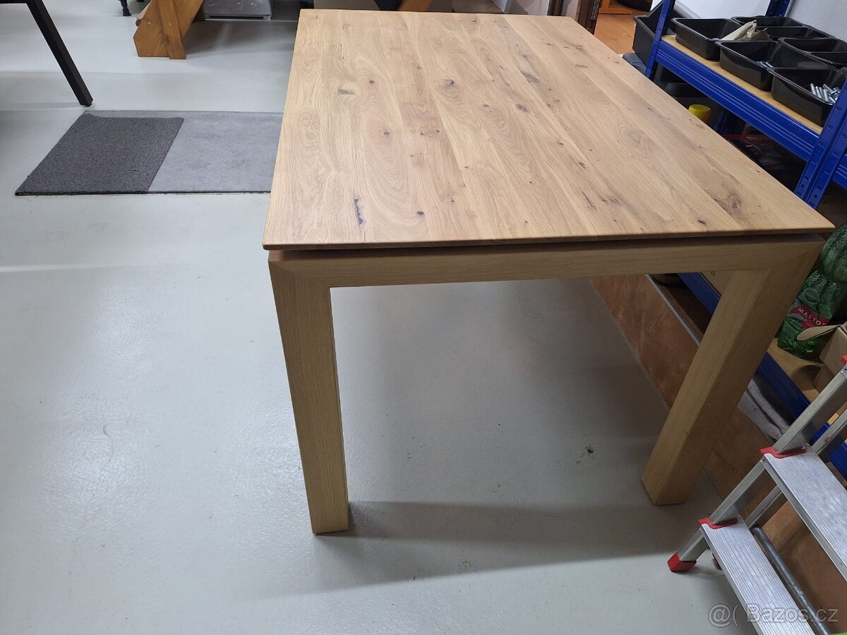 Sleva - nový jídelní stůl bělený dub masiv 90x140+2x45 cm - 3