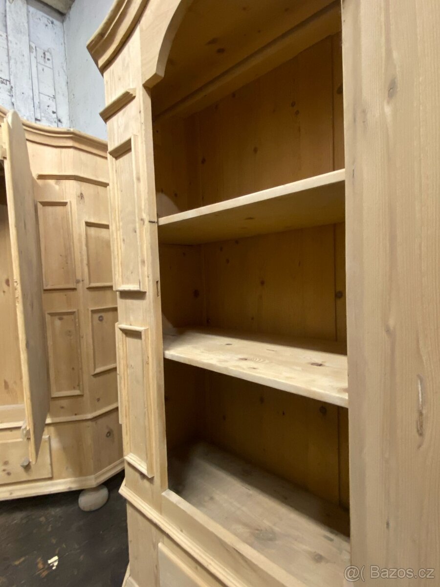 Smrková Barokní Skříň - 3