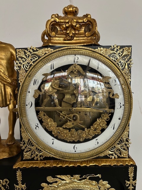 Empírové hodiny - kováři s hracím strojem zajímavý mode - 3