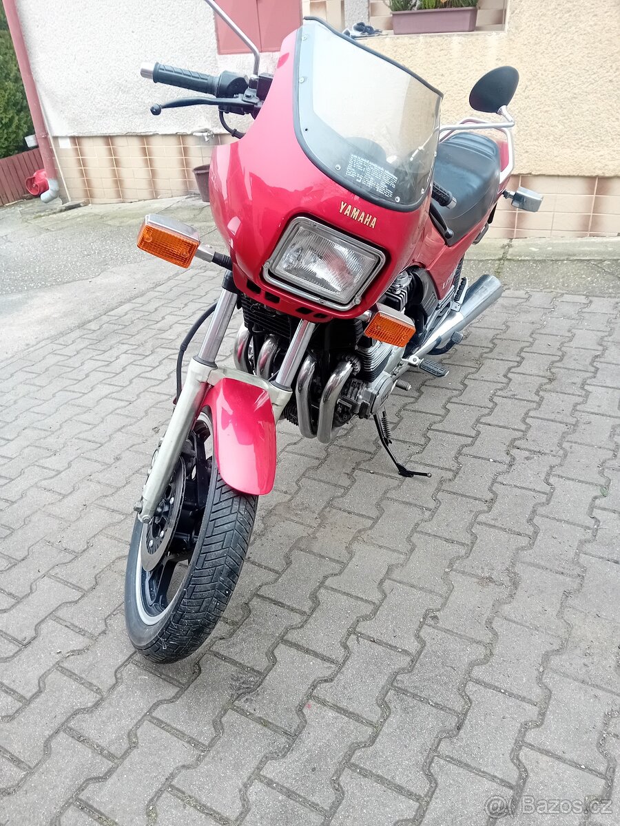 Yamaha XJ900 - 3