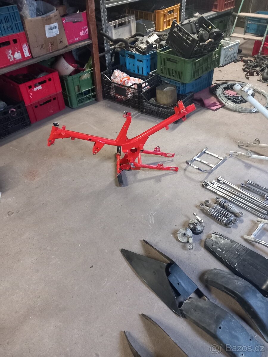 Moped Stella a Stella-Pento ruzne dily - 3