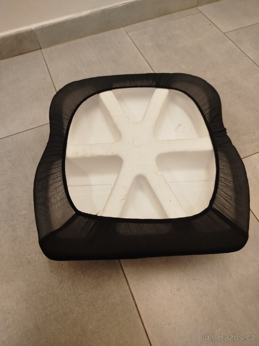 Podsedák do auta - 3