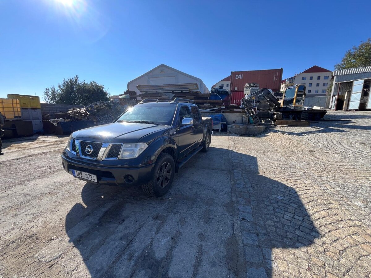 prodám Nissan Navara Double Cab 2,5 CVND 40 - 3