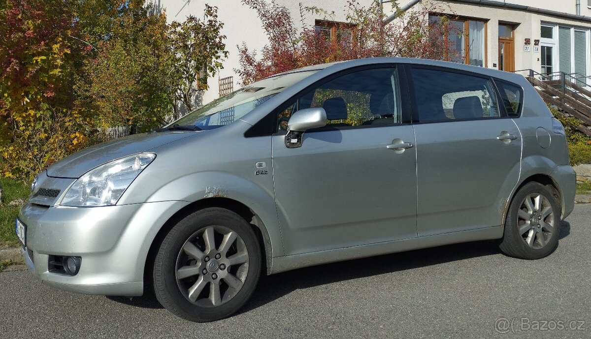 Prodám Toyota Corolla Verso - 3