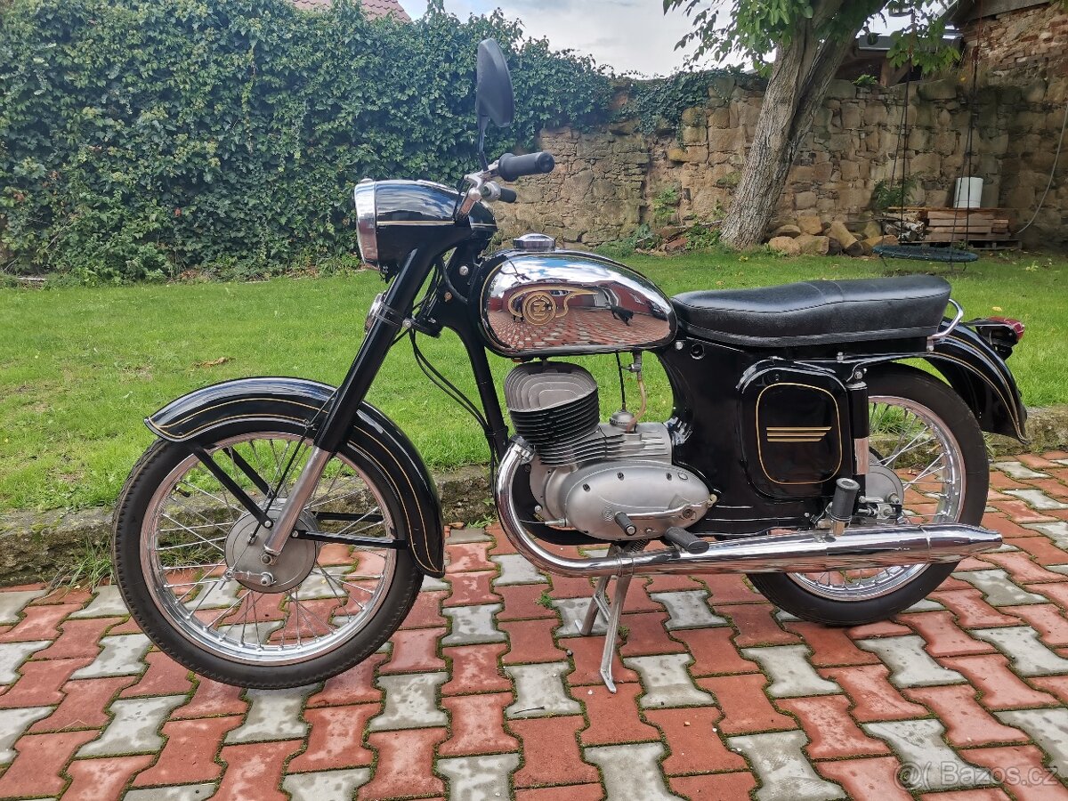 ČZ 250/475 Sport - 3