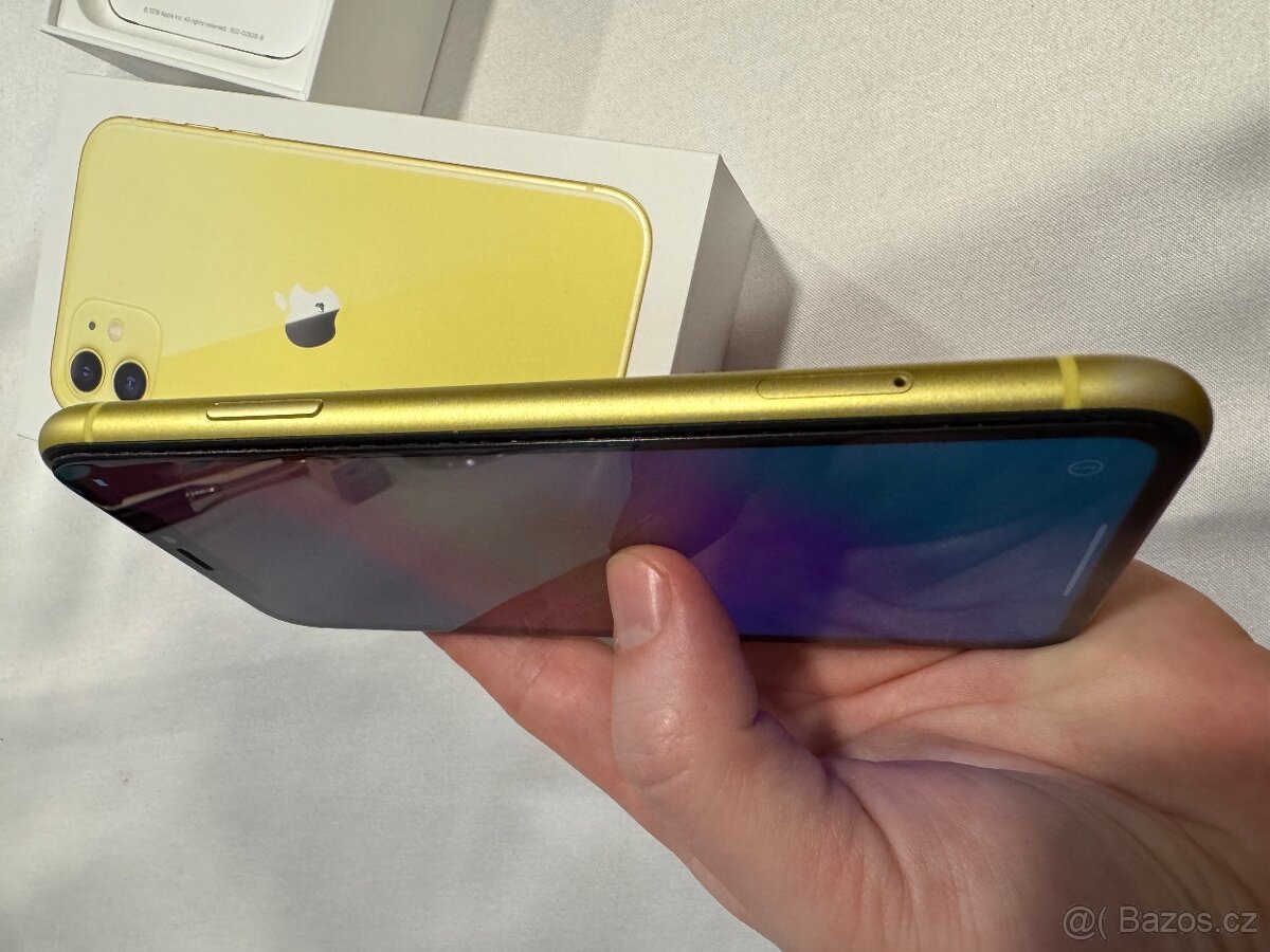 iPhone 11 64GB Žlutý - 3
