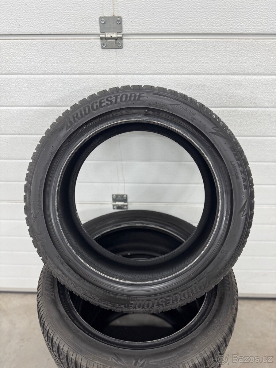 ZIMNÍ PNEU 205/50 R17 - 3
