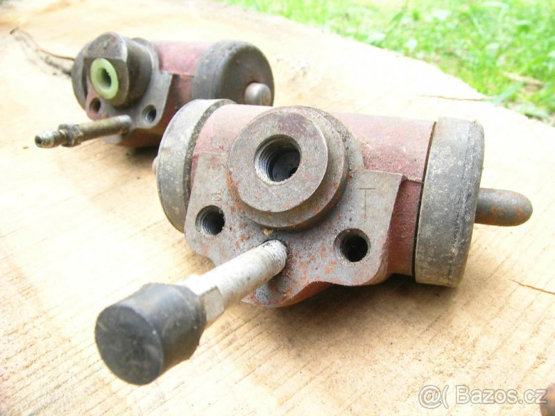 brzdové válečky UAZ - 3