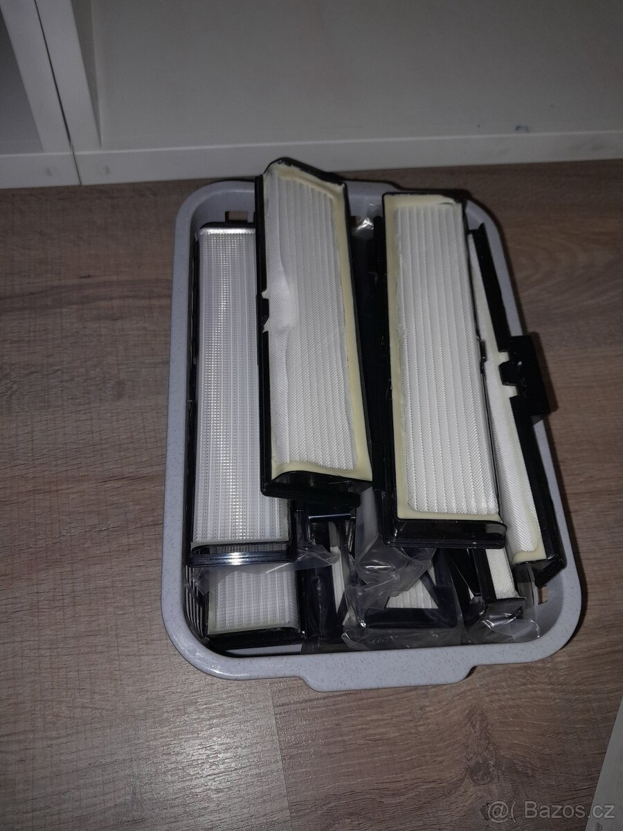 Neato D5 + mnoho příslušenství - 3