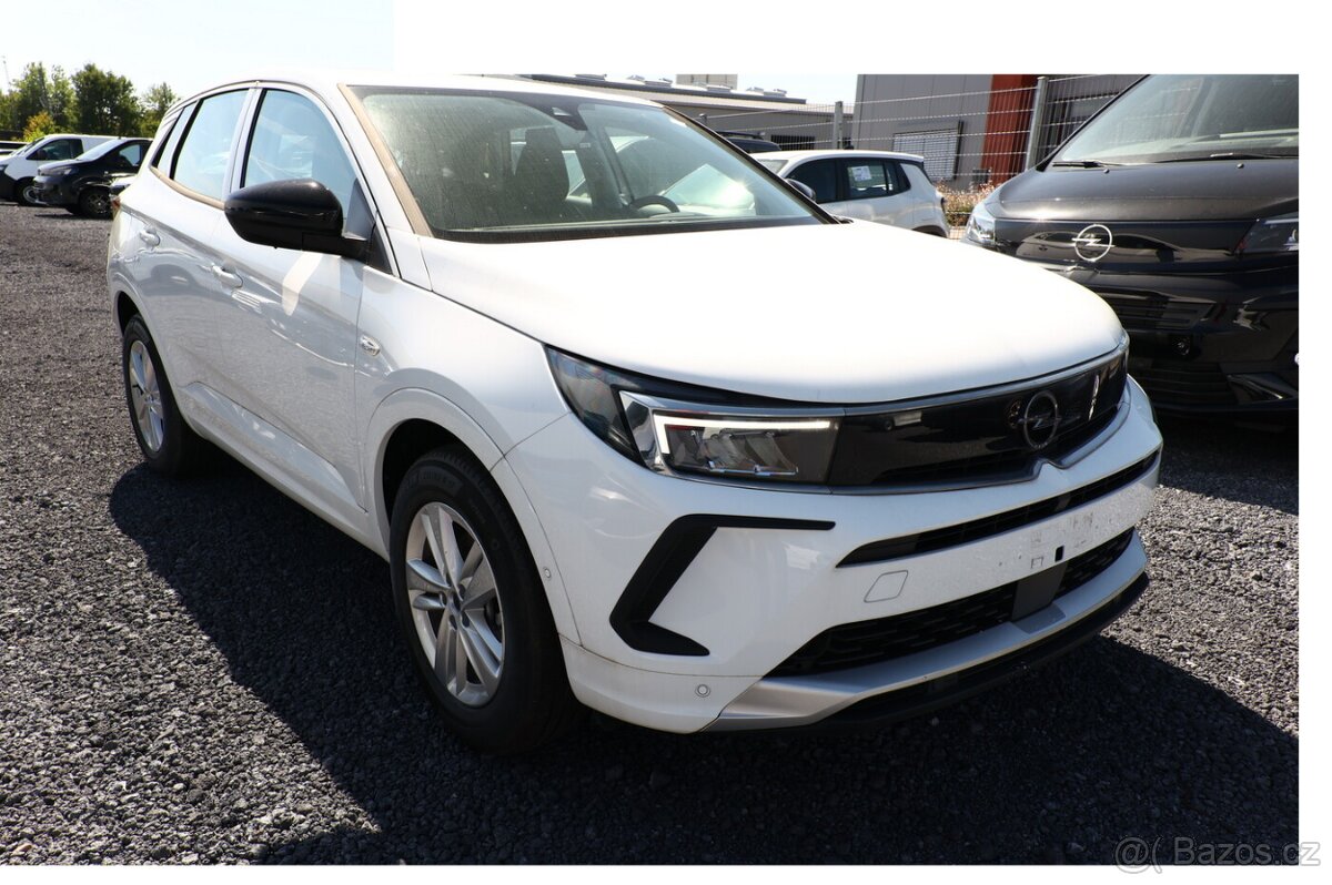 Grandland 1.2i 130 2xPDC AL17 DPH autKlim Nav LED DPH 1/24 - 3