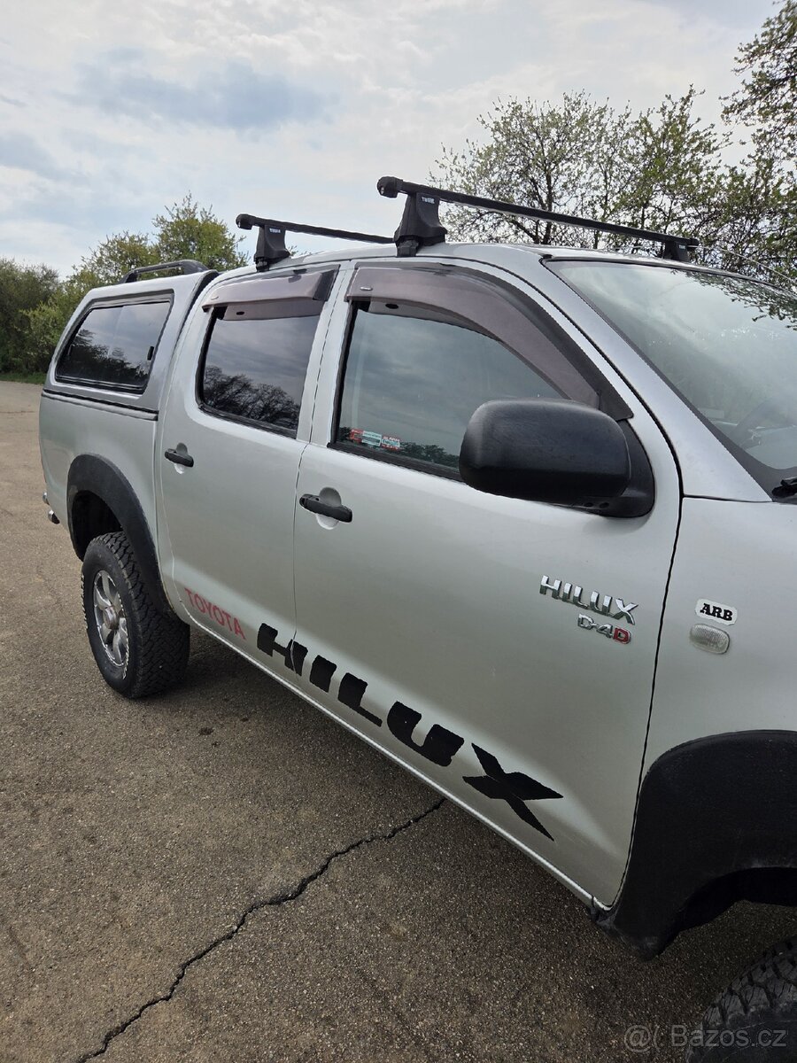 Toyota Hilux - 3